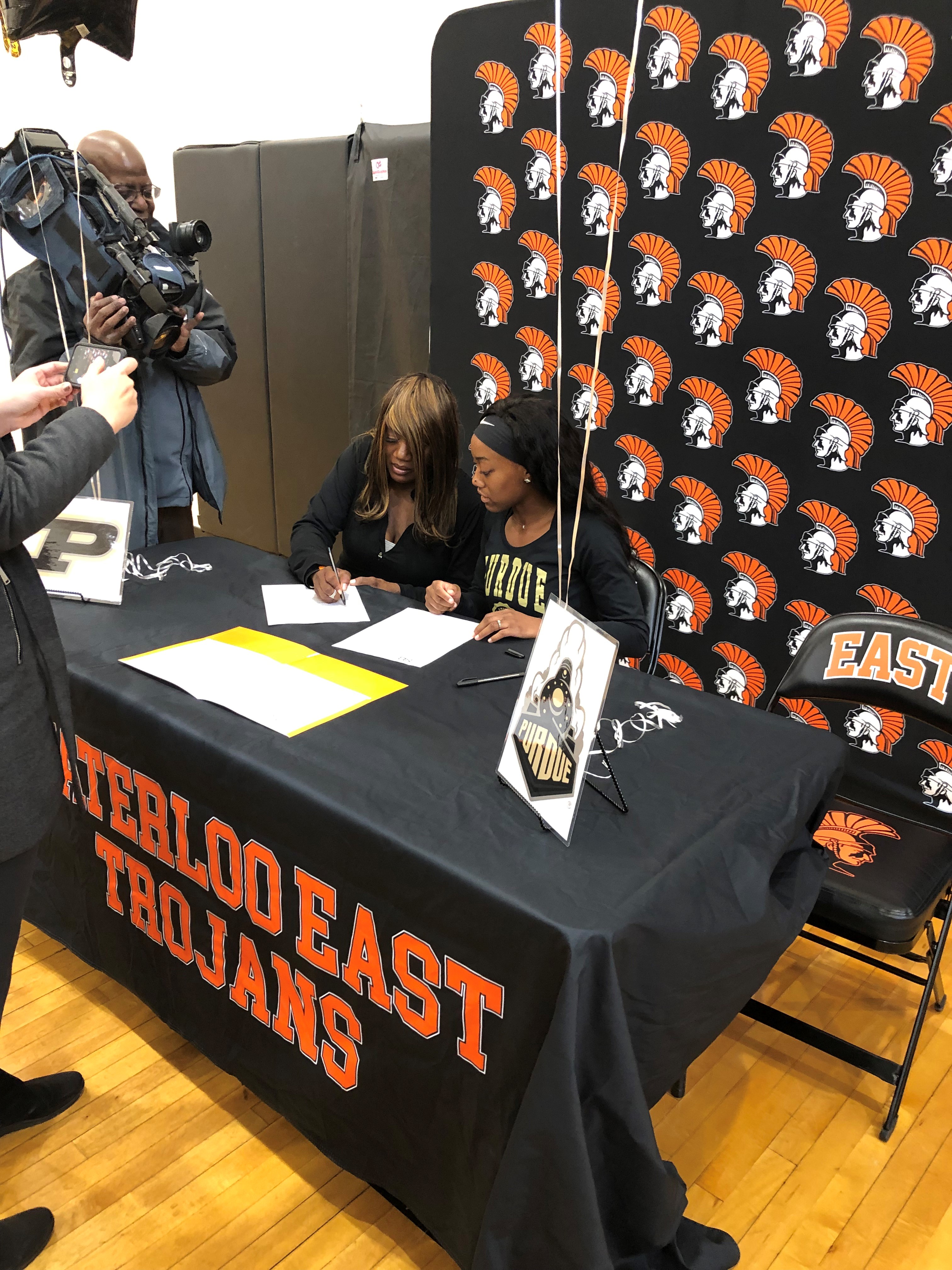 Kerris Roberts signing to Purdue University.